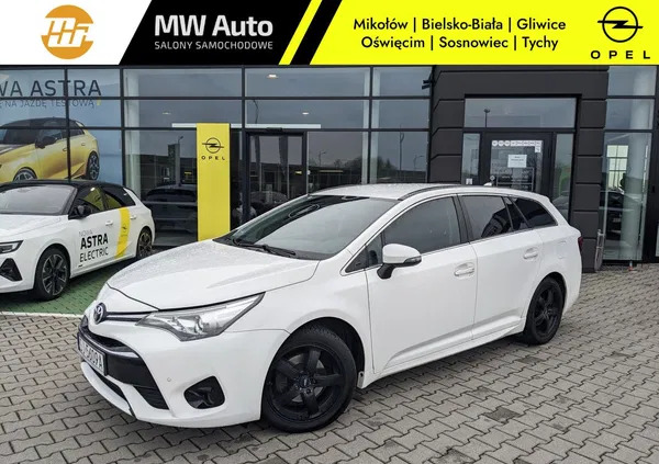 toyota śląskie Toyota Avensis cena 49500 przebieg: 95676, rok produkcji 2015 z Przecław